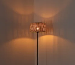 Alpinaluz Lampadaire Intérieur<Lampadaire Serena en Bambou Naturel Tressé à la Main avec Interrupteur de Câble et Douille E27 pour Salon et Chambre